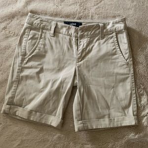 Uniform Shorts Tan-Aero ( 1 available) - size 000